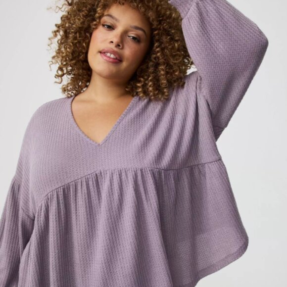 Torrid Lilac Waffle V neck Sz 0 BNWT - Picture 3 of 11